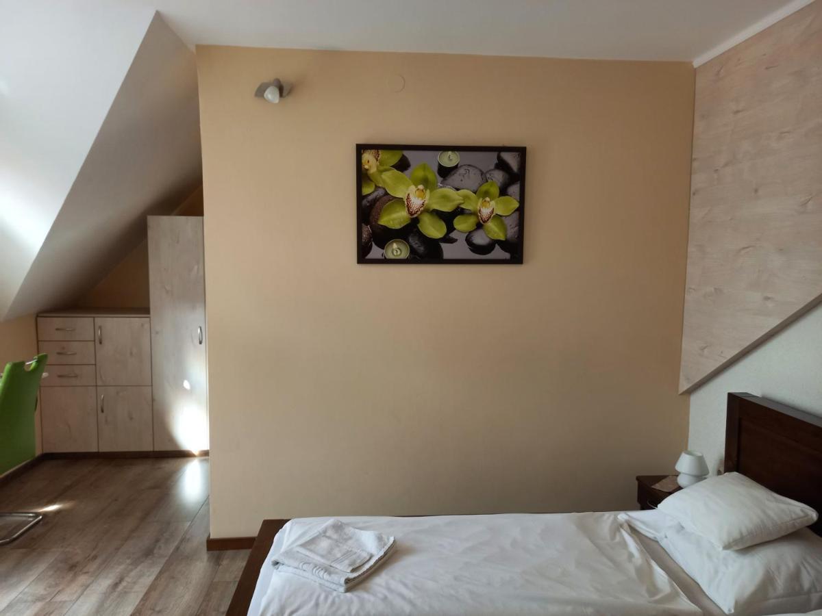 Medea Apartman Buk Exterior photo